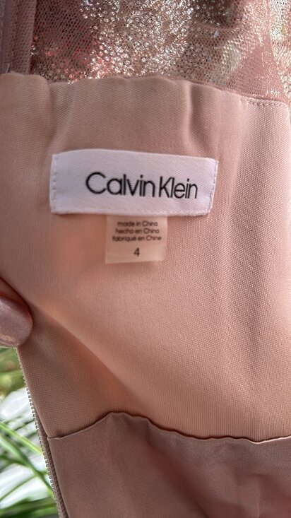 Calvin Klein Women’s Beige Sleeveless Halter Sheath Dress Size 4 Sequins - Picture 9 of 9